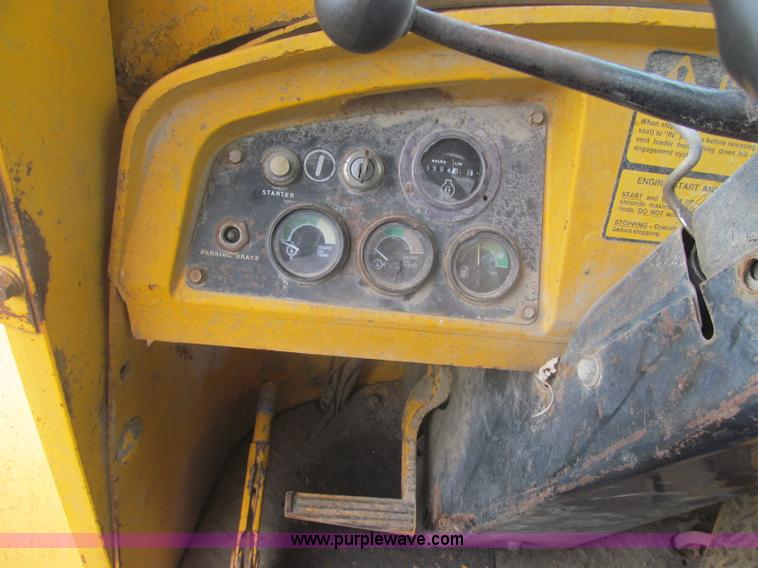 image for item I8974 1978 John Deere 444 wheel loader