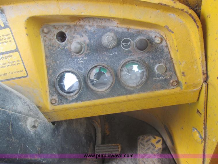 image for item I8974 1978 John Deere 444 wheel loader