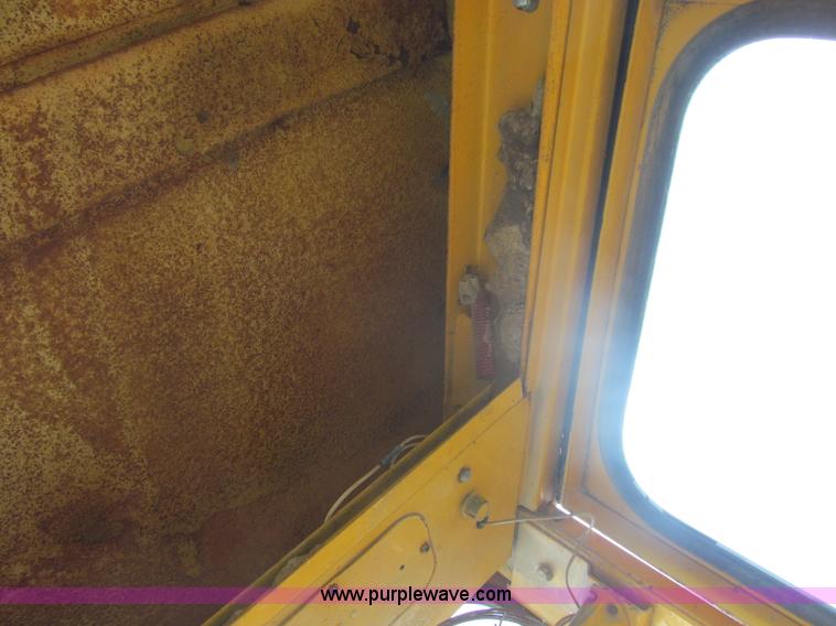 image for item I8974 1978 John Deere 444 wheel loader