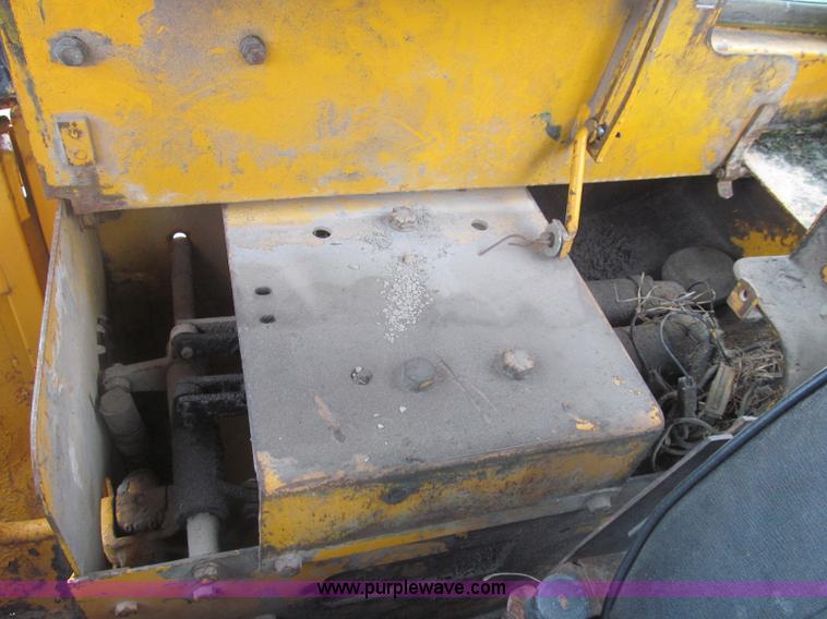 image for item I8974 1978 John Deere 444 wheel loader