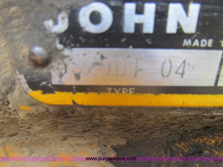 image for item I8974 1978 John Deere 444 wheel loader