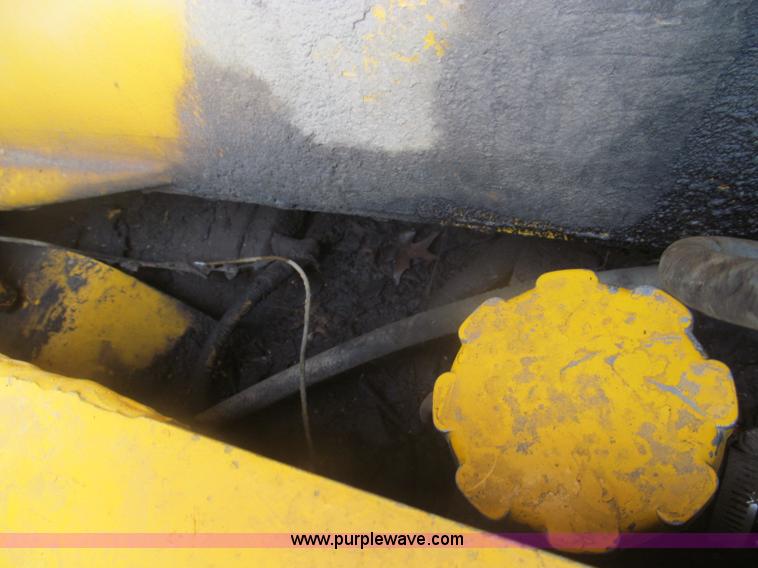 image for item I8974 1978 John Deere 444 wheel loader