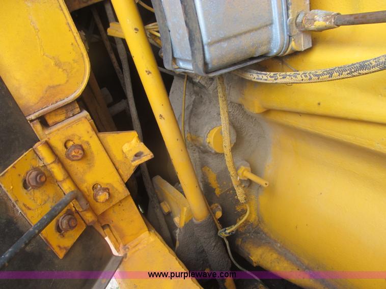 image for item I8974 1978 John Deere 444 wheel loader