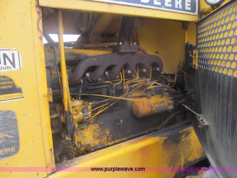 image for item I8974 1978 John Deere 444 wheel loader
