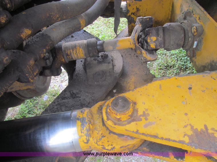 image for item I8974 1978 John Deere 444 wheel loader
