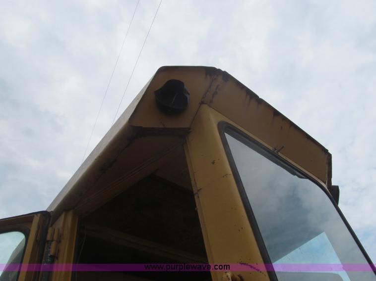 image for item I8974 1978 John Deere 444 wheel loader