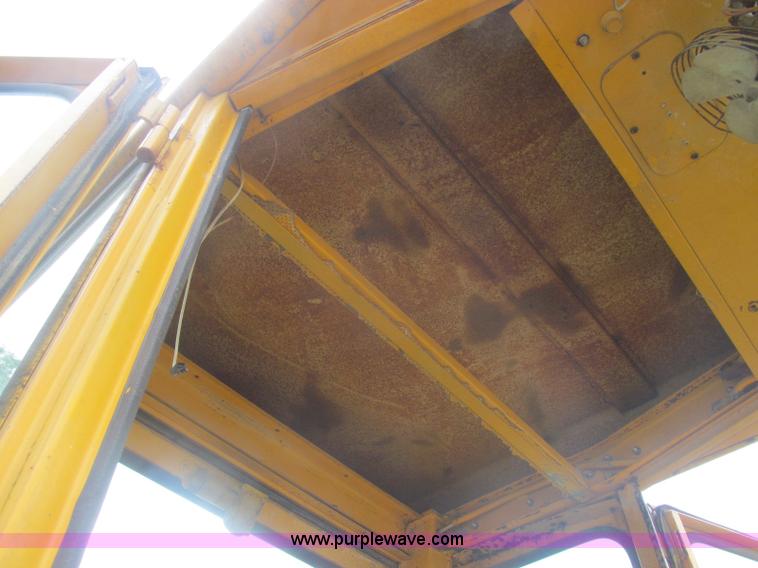 image for item I8974 1978 John Deere 444 wheel loader