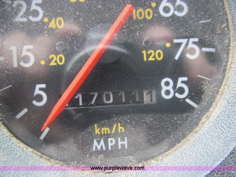 image for item I8975 1998 Freightliner FL70 dump truck