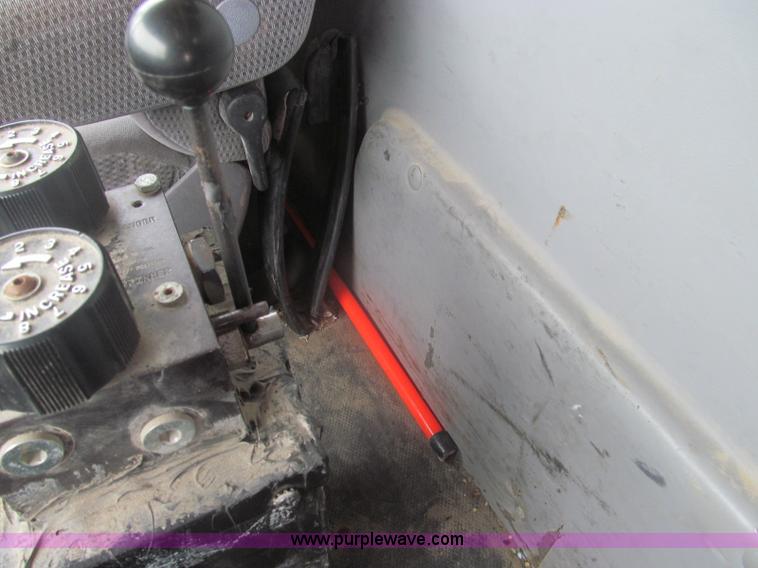 image for item I8975 1998 Freightliner FL70 dump truck