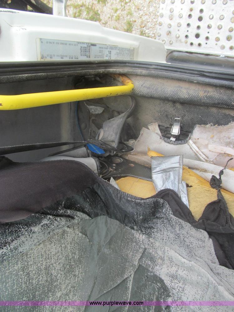 image for item I8975 1998 Freightliner FL70 dump truck