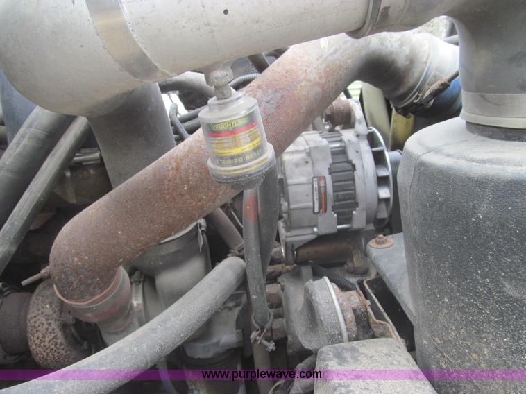 image for item I8975 1998 Freightliner FL70 dump truck