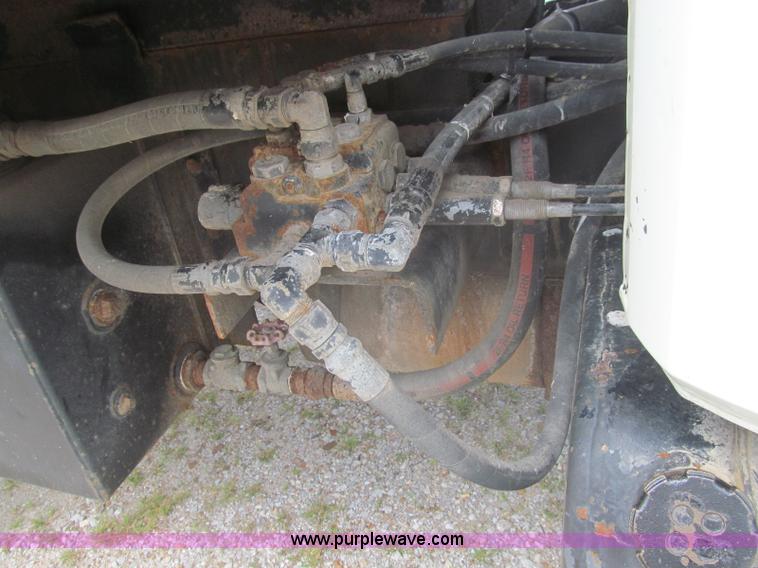 image for item I8975 1998 Freightliner FL70 dump truck