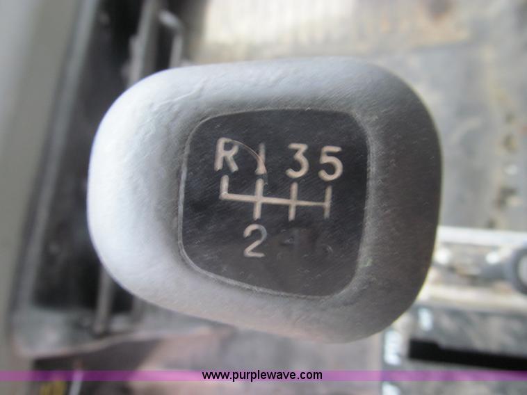 image for item I8975 1998 Freightliner FL70 dump truck