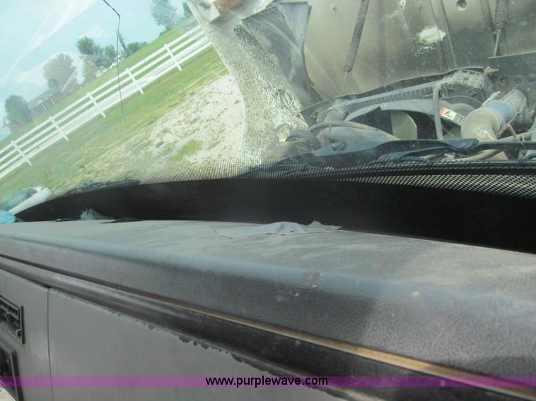 image for item I8975 1998 Freightliner FL70 dump truck