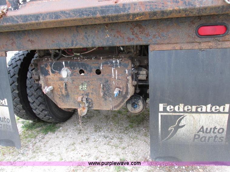 image for item I8975 1998 Freightliner FL70 dump truck