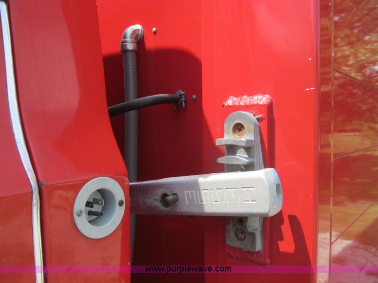 image for item I8987 1973 GMC C65 utility truck