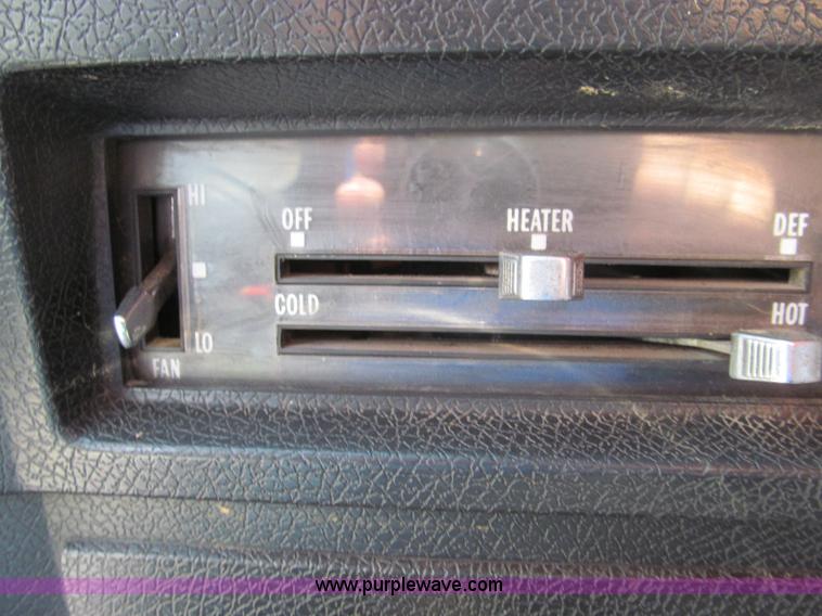 image for item I8987 1973 GMC C65 utility truck