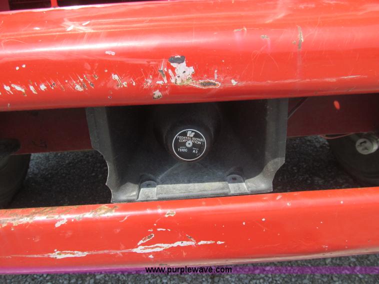 image for item I8987 1973 GMC C65 utility truck