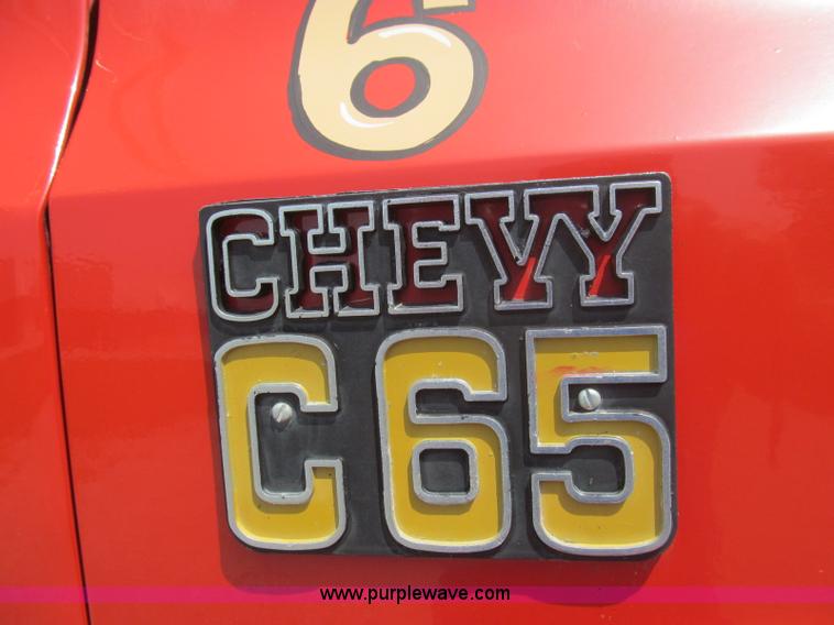 image for item I8987 1973 GMC C65 utility truck