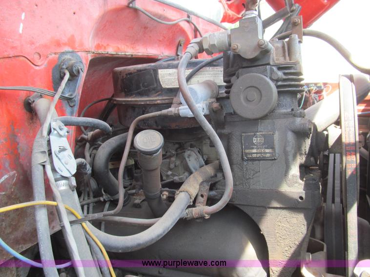 image for item I8987 1973 GMC C65 utility truck