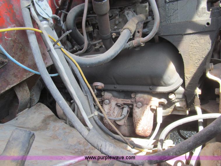 image for item I8987 1973 GMC C65 utility truck