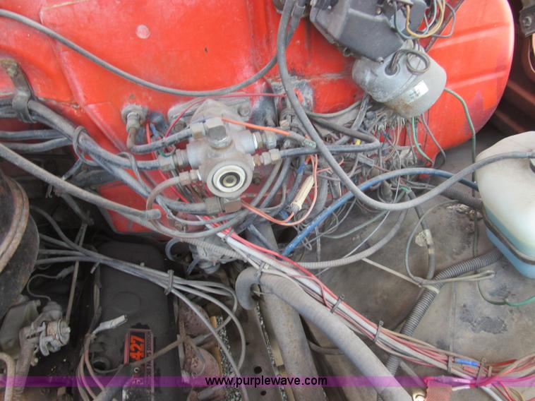 image for item I8987 1973 GMC C65 utility truck