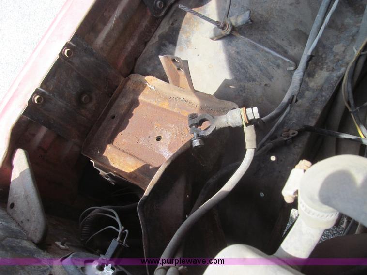 image for item I8987 1973 GMC C65 utility truck