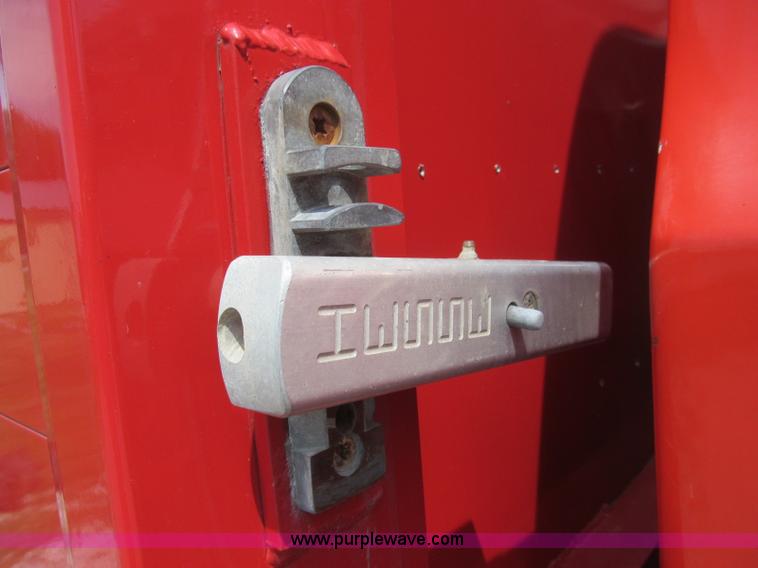 image for item I8987 1973 GMC C65 utility truck