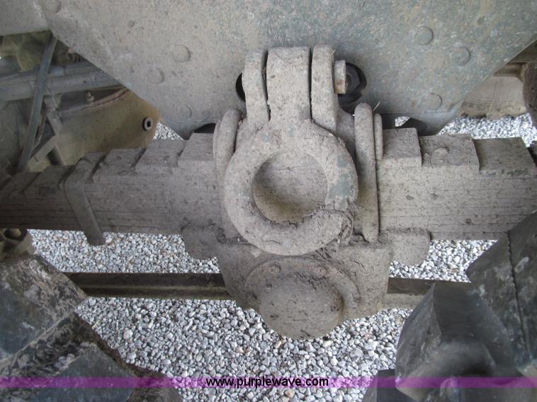 image for item I8988 1986 Am General 2.5 ton truck