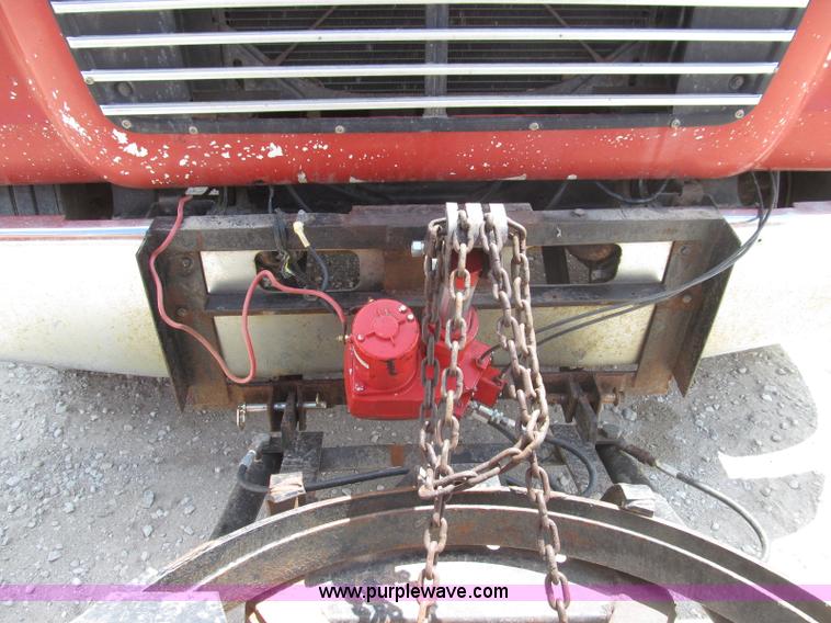 image for item I8996 1987 Ford LN8000 dump truck