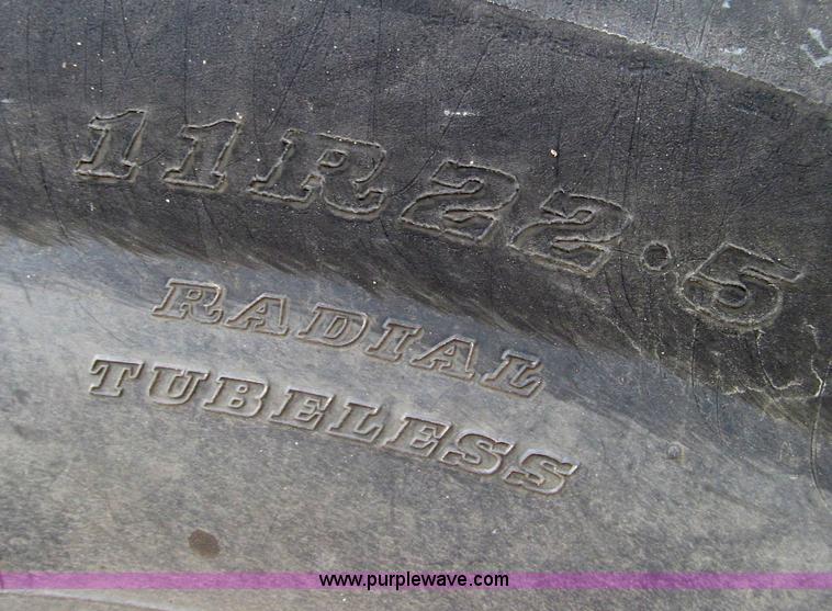 image for item I8996 1987 Ford LN8000 dump truck