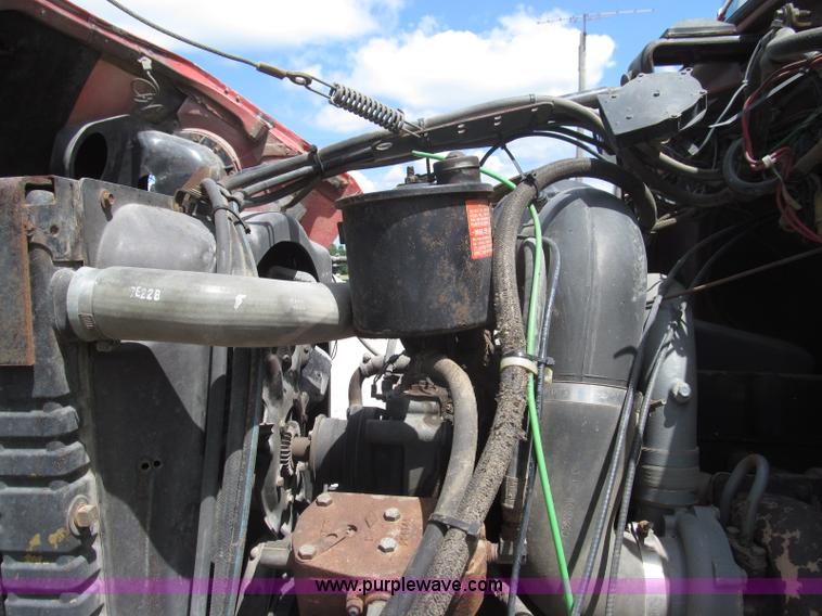 image for item I8996 1987 Ford LN8000 dump truck