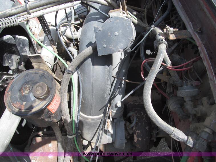 image for item I8996 1987 Ford LN8000 dump truck