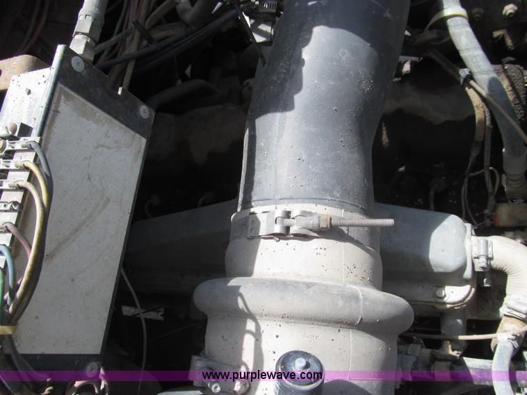 image for item I8996 1987 Ford LN8000 dump truck