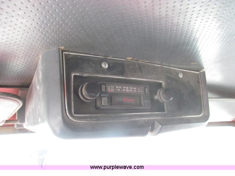 image for item I8996 1987 Ford LN8000 dump truck