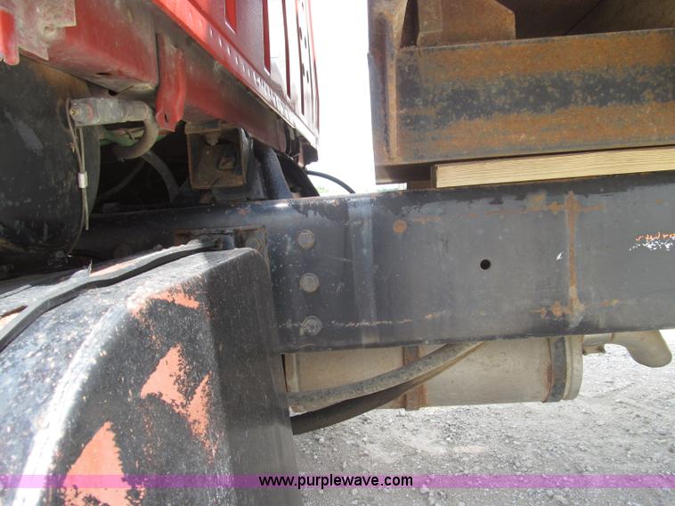 image for item I8996 1987 Ford LN8000 dump truck