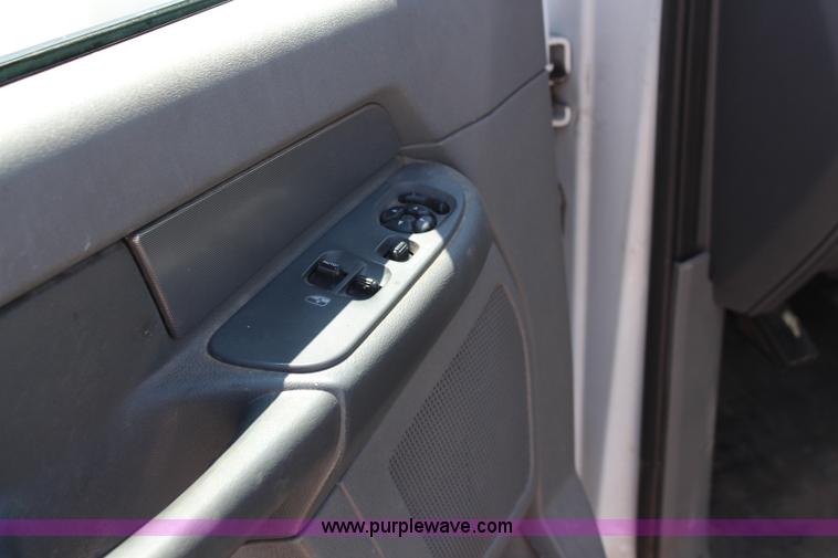 image for item J1010 2006 Dodge Ram 1500 pickup truck