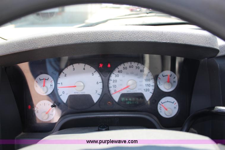 image for item J1010 2006 Dodge Ram 1500 pickup truck