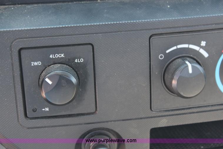 image for item J1010 2006 Dodge Ram 1500 pickup truck