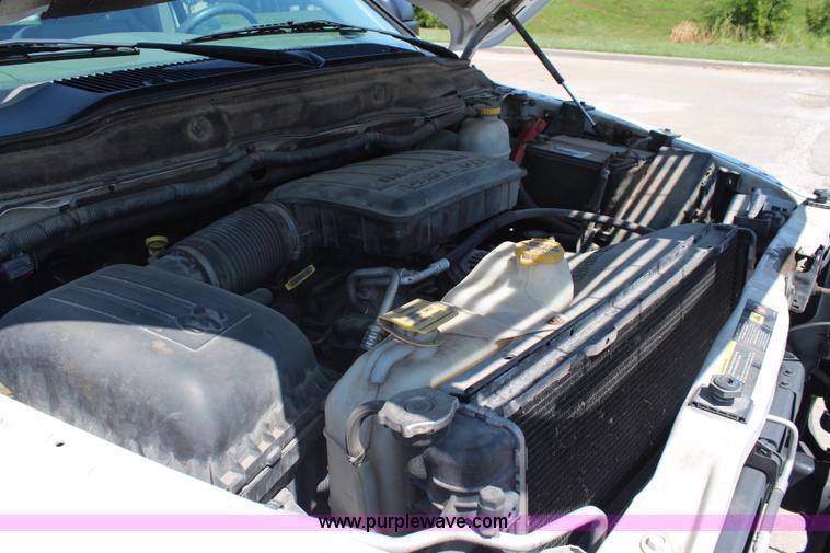 image for item J1010 2006 Dodge Ram 1500 pickup truck