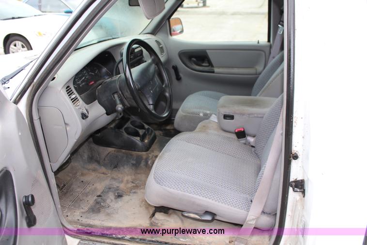 image for item J1029 1999 Ford Ranger pickup truck