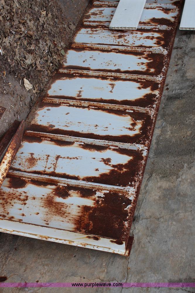 image for item J1031 2000 International 4900 dump truck