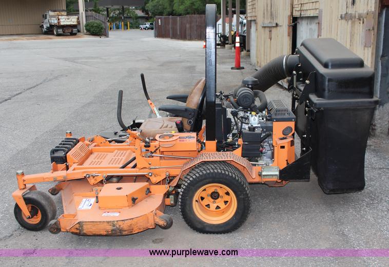 image for item J1032 2008 Scag Turf Tiger ZTR lawn mower