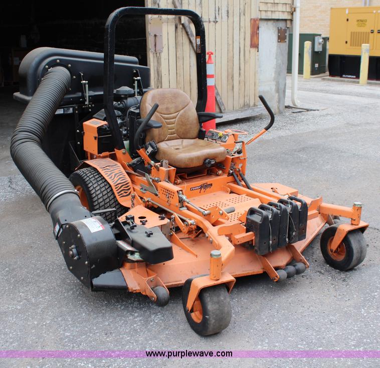 image for item J1032 2008 Scag Turf Tiger ZTR lawn mower