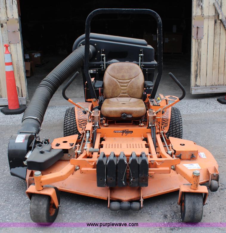 image for item J1032 2008 Scag Turf Tiger ZTR lawn mower