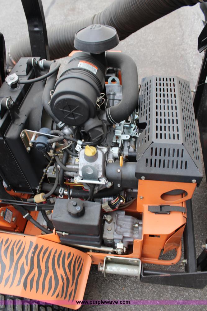 image for item J1032 2008 Scag Turf Tiger ZTR lawn mower