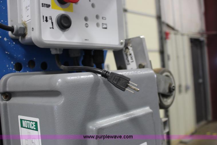 image for item J1045 2008 Genie AWP40S man lift