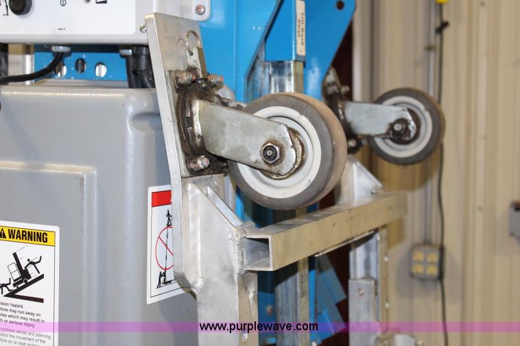 image for item J1045 2008 Genie AWP40S man lift