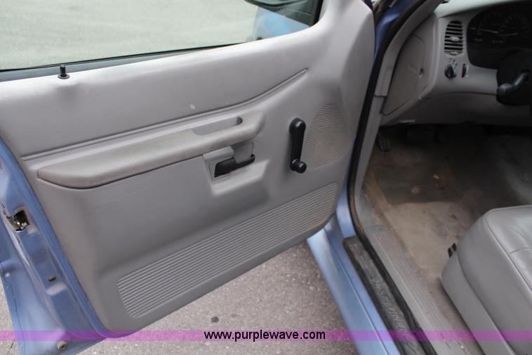 image for item J1130 1997 Ford Explorer XL SUV