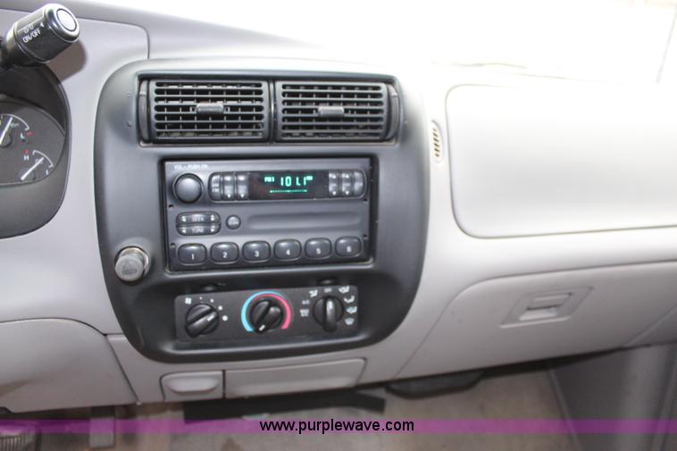 image for item J1130 1997 Ford Explorer XL SUV